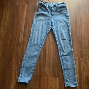 Levi’s 721 high rise skinny 29